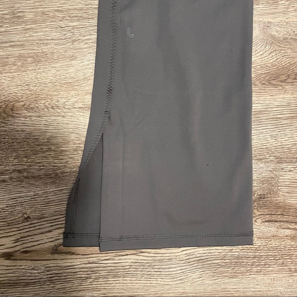 Lole Eliana Ultra High-Rise Flared Yoga Pants - Picture 6 of 6